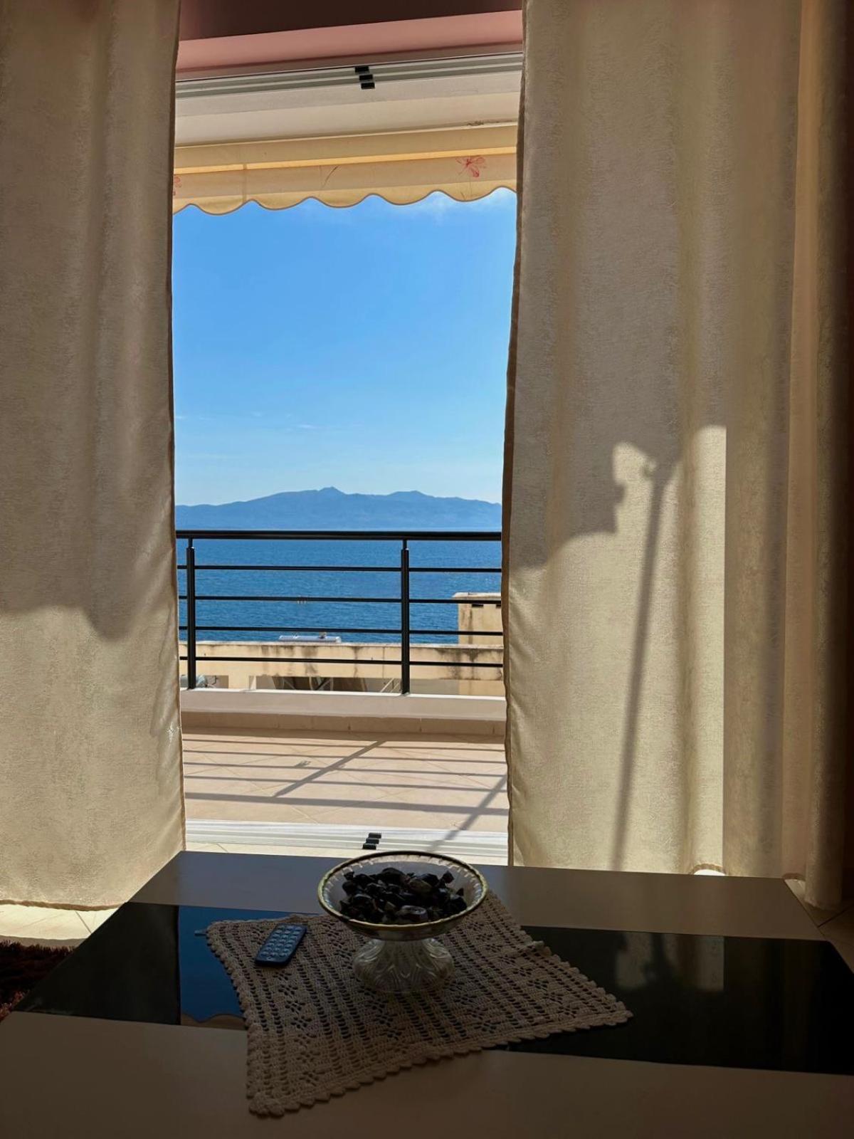Esmeralda Apartaments Sarandë Eksteriør billede