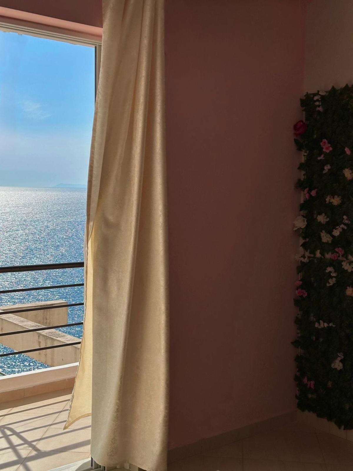 Esmeralda Apartaments Sarandë Eksteriør billede
