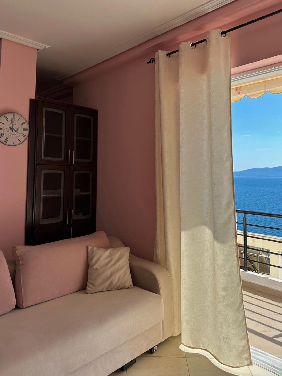 Esmeralda Apartaments Sarandë Eksteriør billede