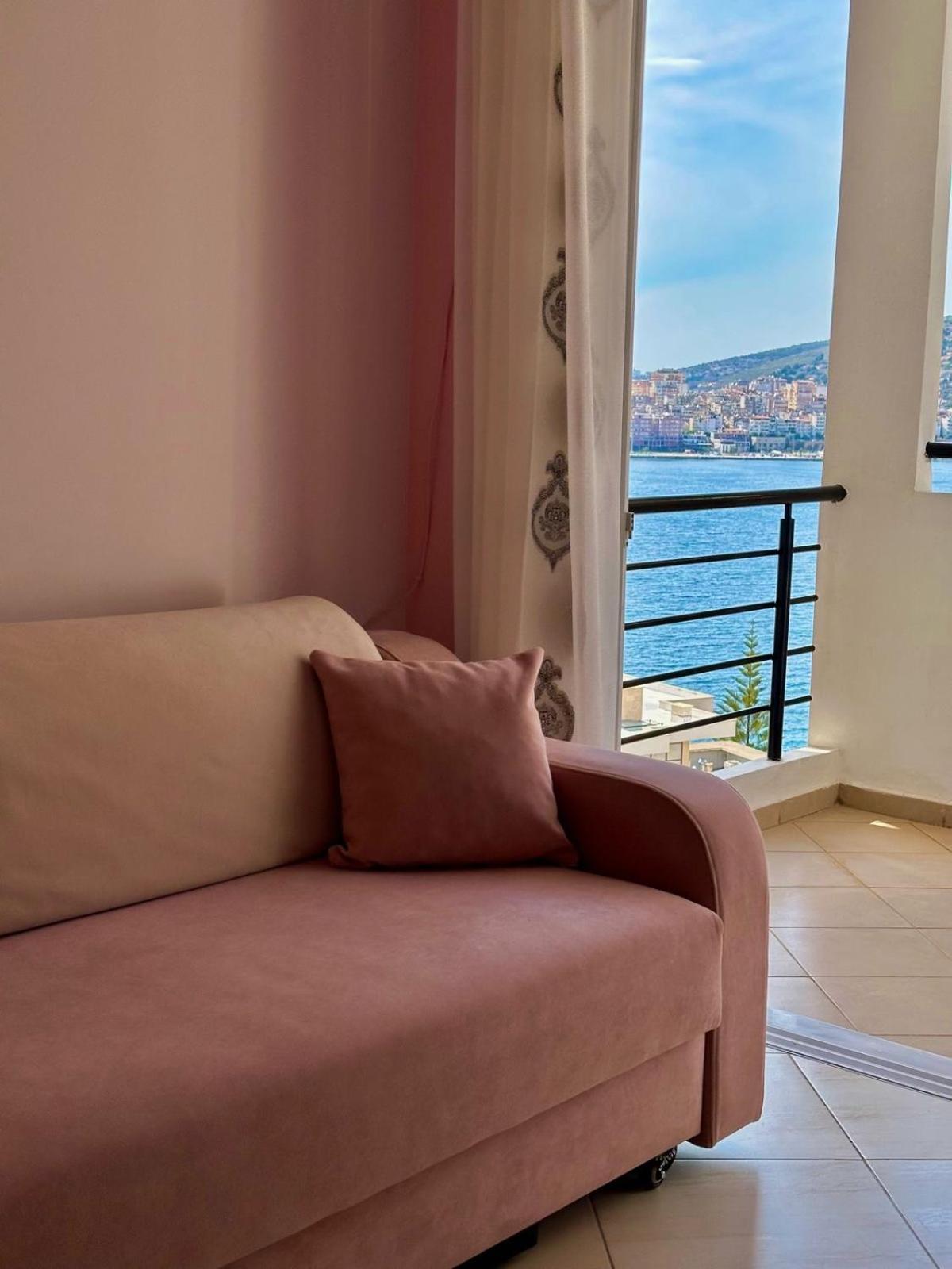 Esmeralda Apartaments Sarandë Eksteriør billede