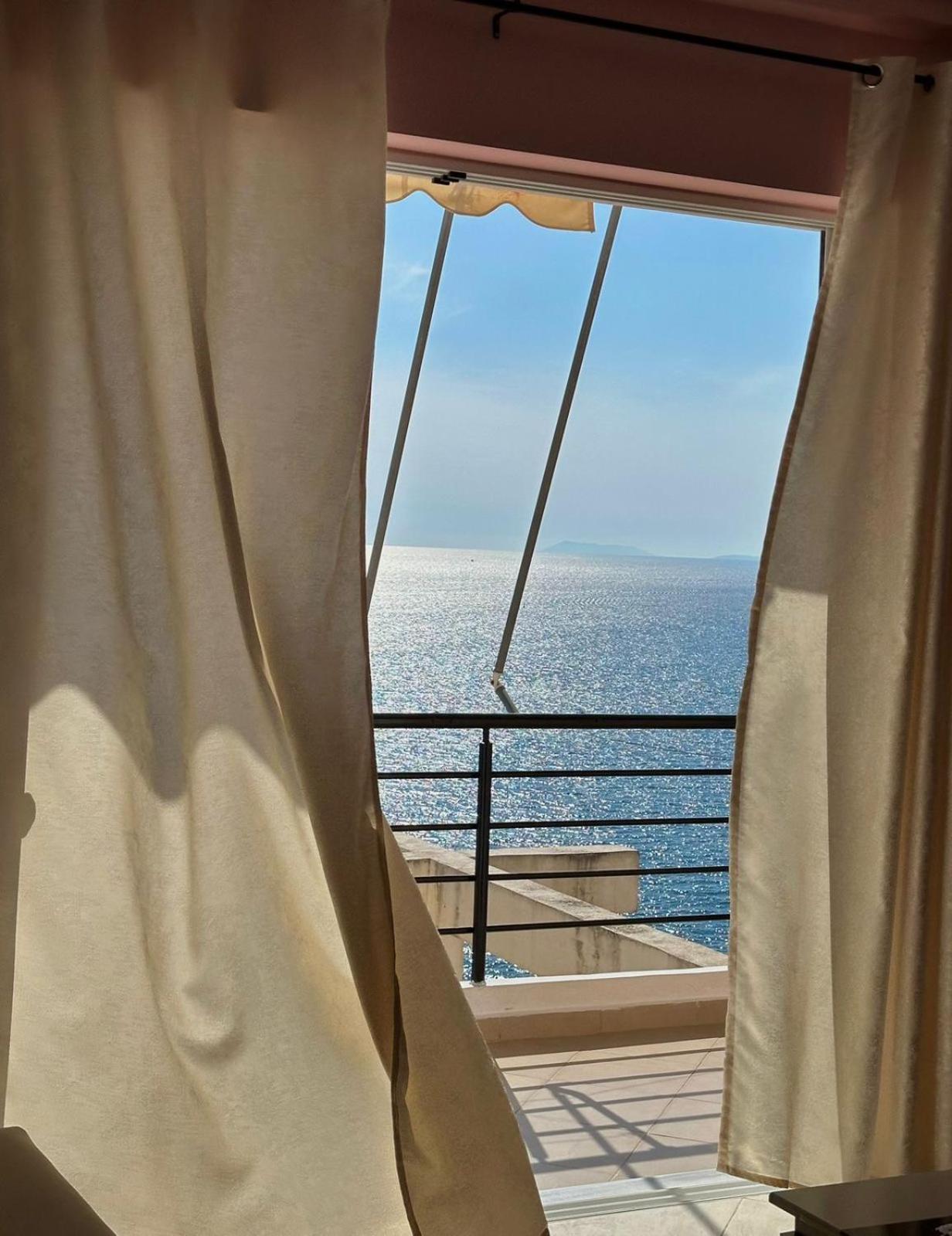Esmeralda Apartaments Sarandë Eksteriør billede